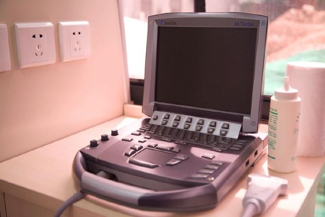 去醫(yī)院體檢已過時(shí)，移動(dòng)醫(yī)療車讓體檢更便捷