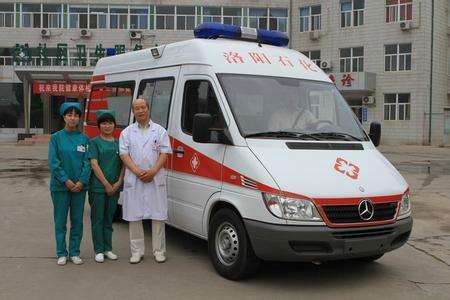 車禍期間，救護車及時出現能救人于危難